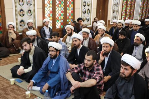 تصاویر/ جلسه وظایف تبیینی روحانیت در شرایط فعلی در حوزه علمیه بناب