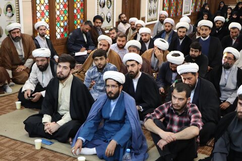 تصاویر/ جلسه وظایف تبیینی روحانیت در شرایط فعلی در حوزه علمیه بناب