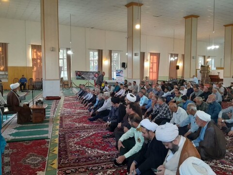 تصاویر/  همایش مسئولان هیئات مذهبی و کانون مادحین هادیشهر