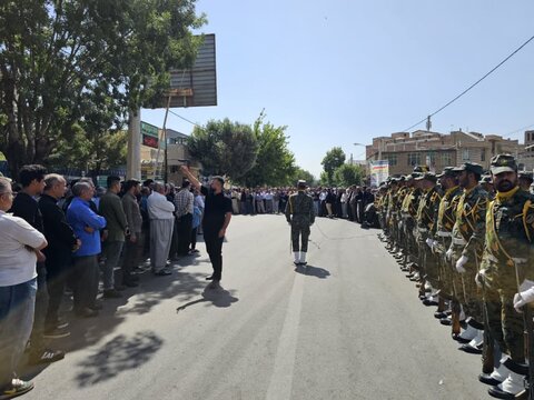 تصاویر/ تشییع پیکر مطهر شهید والامقام زبیر امینی‌فر در نقده