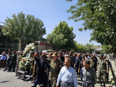 تصاویر/ تشییع پیکر مطهر شهید والامقام زبیر امینی‌فر در نقده