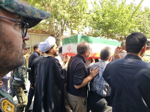 تصاویر/ تشییع پیکر مطهر شهید والامقام زبیر امینی‌فر در نقده