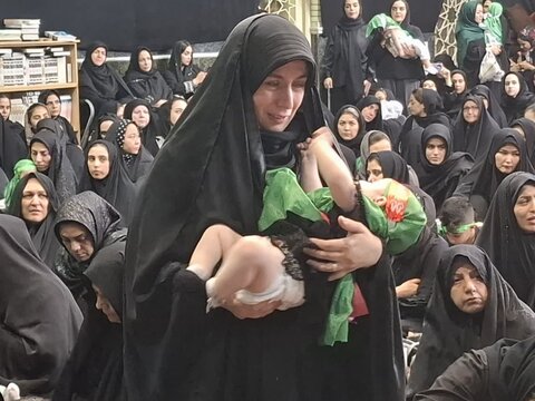 تصاویر/همایش شیرخوارگان حسینی در مسجد صادقیه کاشان