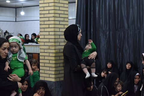 تصاویر/ همایش شیرخوارگان حسینی در مسجد یازهرا (س) ارومیه