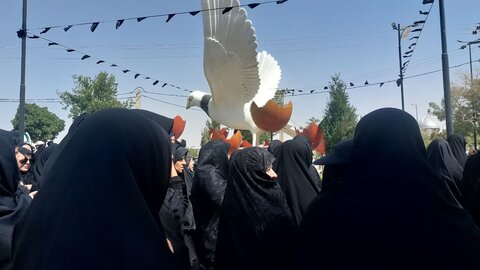 تصاویر/مراسم‌تشییع شهدای مدافع وطن در خمین