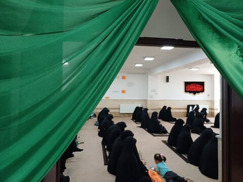 تصاویر/ مراسم عزاداری اولین روز از ماه محرم در مدرسه علمیه حضرت زینب کبری( س) ارومیه