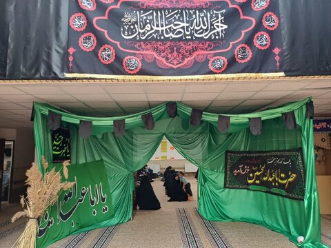 تصاویر/ مراسم عزاداری اولین روز از ماه محرم در مدرسه علمیه حضرت زینب کبری( س) ارومیه