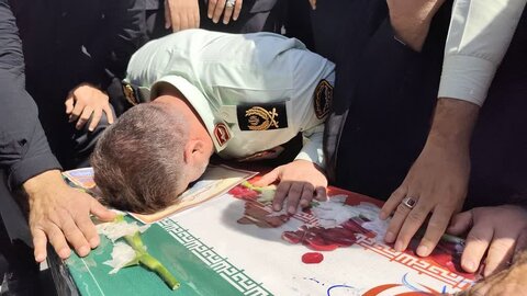 تصاویر تشييع پيکر مطهر شهيد امير حسين طولابی در حمله تجاوزکارانه رژيم سفاک صهيونيستی در خرم آباد