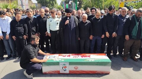 تصاویر تشييع پيکر مطهر شهيد امير حسين طولابی در حمله تجاوزکارانه رژيم سفاک صهيونيستی در خرم آباد