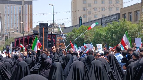 تصاویر/مراسم تشییع شهدای حملات رژیم صهیونیستی در مشهد مقدس