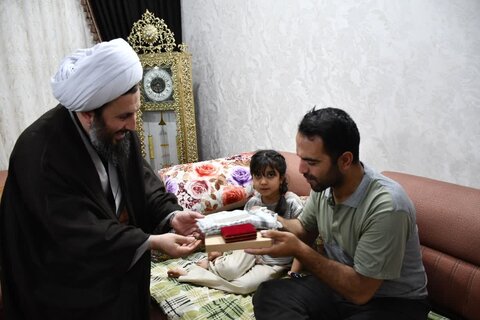 تصاویر/ دیدار امام جمعه شهرستان خوی با جانباز تجاوز رژیم صهیونی