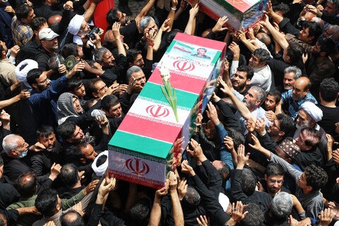 تصاویر/ مراسم تشییع پیکر مطهر شهدای حملات اخیر رژیم تروریستی صهیونی در قم