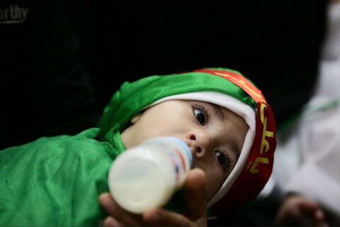 تصاویر/ مراسم شیر خوارگان در حرم مطهر حضرت فاطمه معصومه (س)