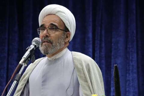 تصاویر/ اقامه نماز جمعه در ماهدشت