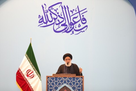 اقامه نماز جمعه در کرج
