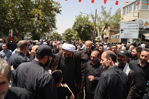 تصاویر / اقامه نماز بر پیکر مطهر شهیده بهاره لطفی توسط آیت الله شعبانی