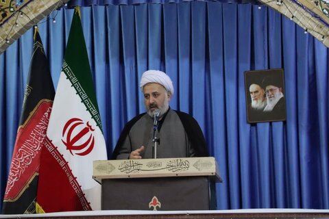 تصاویر اقامه نماز جمعه خرم آباد