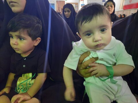 مراسم شیرخوارگان