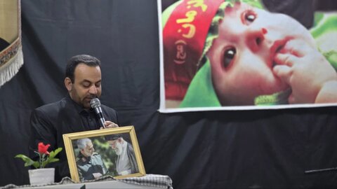 تصاویر/ همایش بزرگ شیرخوارگان حسینی در حرم مطهر شهدای‌گمنام حسین‌آباد کویر آران و بیدگل