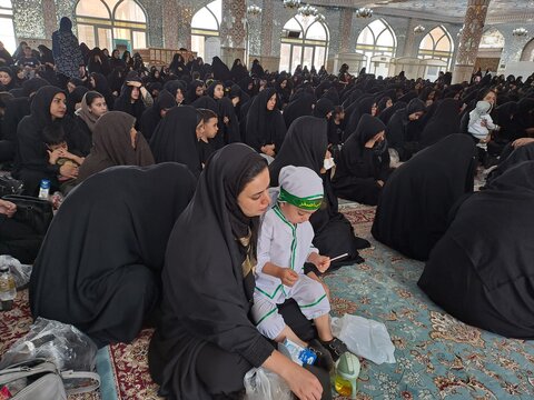 مراسم شیرخوارگان شهرستان نایین