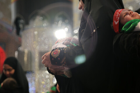 تصاویر/ آیین معنوی «شیرخوارگان حسینی» در حرم مطهر رضوی