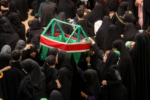 تصاویر| مراسم شیرخوارگان حسینی در بیرجند