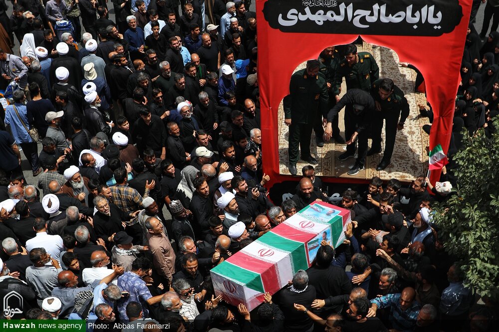 تصاویر/ مراسم تشییع پیکر مطهر شهدای حملات اخیر رژیم تروریستی صهیونی در قم