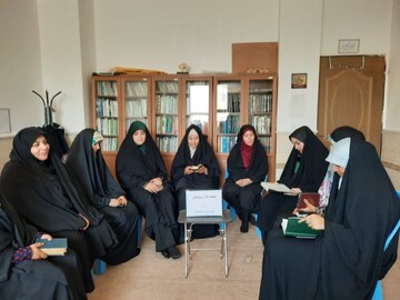 با وحدت و توکل به خداوند می‌توان بر دشمن کینه‌توز پیروز شد