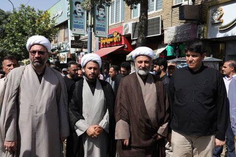 تصاویر/ حضور گسترده روحانیون و حوزویان کردستان در تشییع پیکر شهید رضا بسطامی