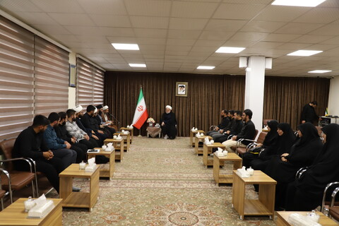 تصاویر/نشست مبلغین فضای مجازی کردستان با نماینده ولی فقیه