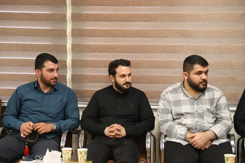 تصاویر/نشست مبلغین فضای مجازی کردستان با نماینده ولی فقیه