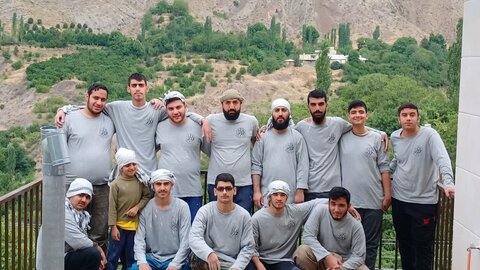 تصاویر /  اعزام گروه جهادی  طلاب مدرسه علمیه صالحیه قزوین به روستای سوگاه الموت