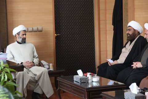 تصاویر / دیدار مدیر ومعاونین مرکز مدیریت حوزه علمیه استان قزوین با مدیر کل دادگستری استان قزوین