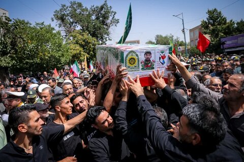 تصاویر / تشییع پیکر مطهر شهید حمله رژیم سفاک اسراییل