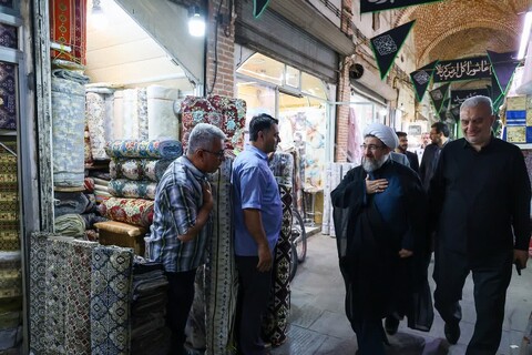 تصاویر | بازدید نماینده ولی فقیه در استان آذربایجان شرقی از اصناف و بازاریان تبریز