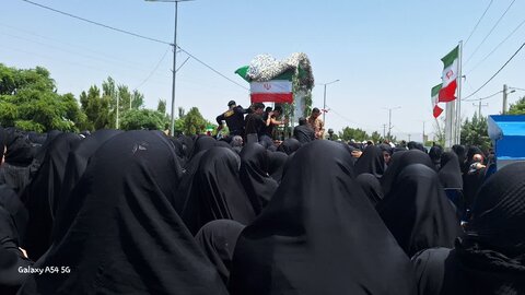 تصاویر/مراسم تشییع شهید مرتضی شفیعی در زرندیه