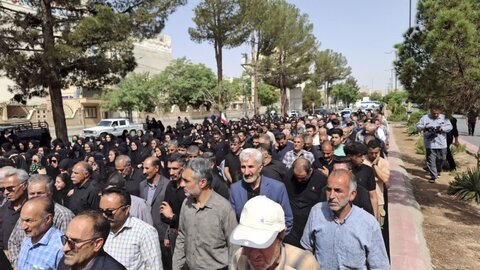 تصاویر/مراسم تشییع شهید مرتضی شفیعی در زرندیه