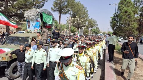 تصاویر/مراسم تشییع شهید مرتضی شفیعی در زرندیه