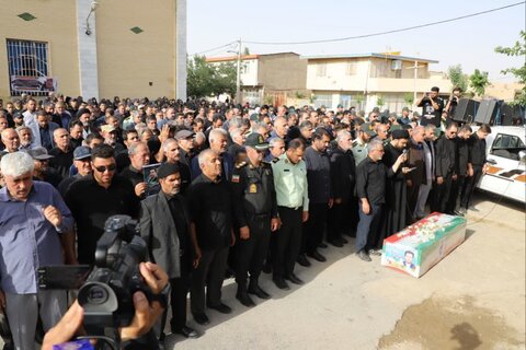 تصاویر/تشییع پیکر شهید مهدی صارم‌پور در اراک