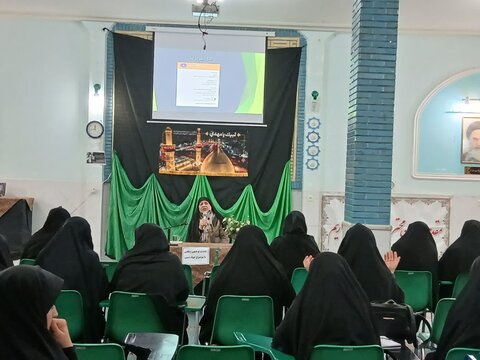 تصاویری از برگزاری نشست توجیهی مبلغان در ساوه