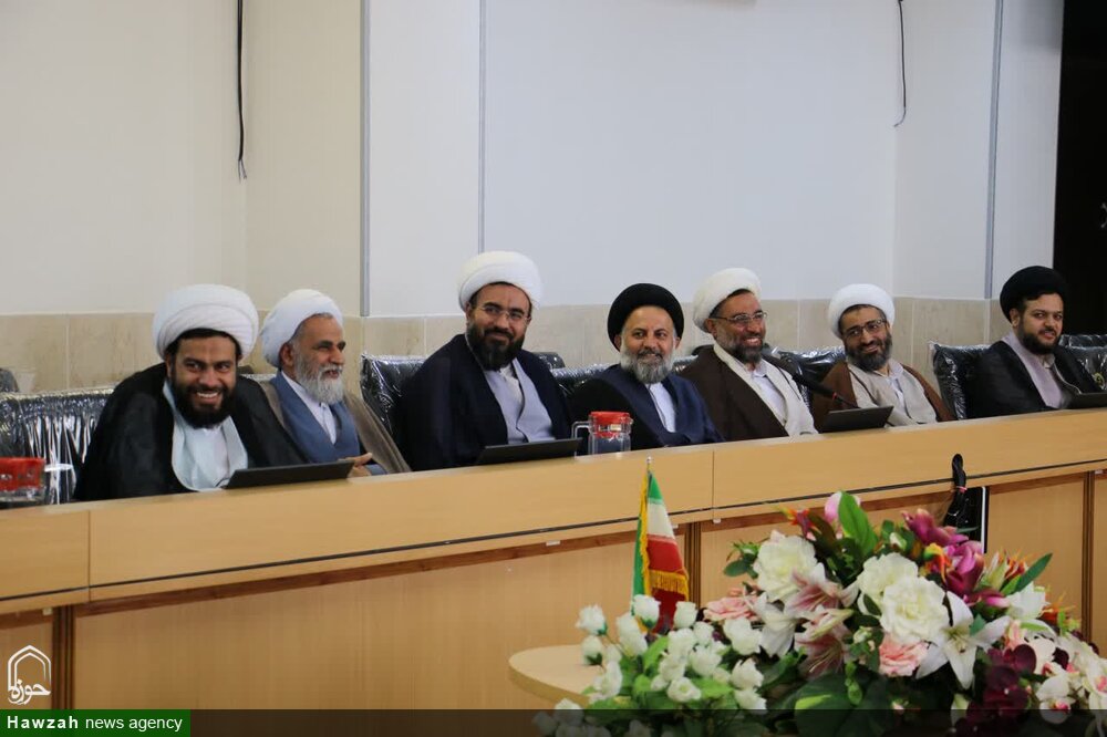 برگزاری جلسه شورای مدیران مدارس علمیه اصفهان با محوریت تبیین بیانیه رهبری انقلاب+ تصاویر