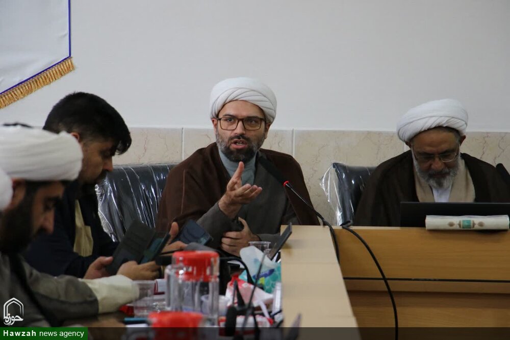 برگزاری جلسه شورای مدیران مدارس علمیه اصفهان با محوریت تبیین بیانیه رهبری انقلاب+ تصاویر