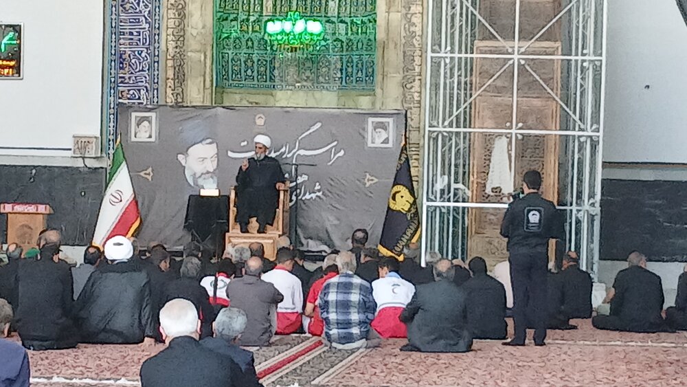 مراسم بزرگداشت شهدای هفتم تیر و بزرگداشت فرماندهان شهید ودانشمندان هسته ای شهید حملات اخیر رژیم صهیونیستی در حرم مطهر رضوی