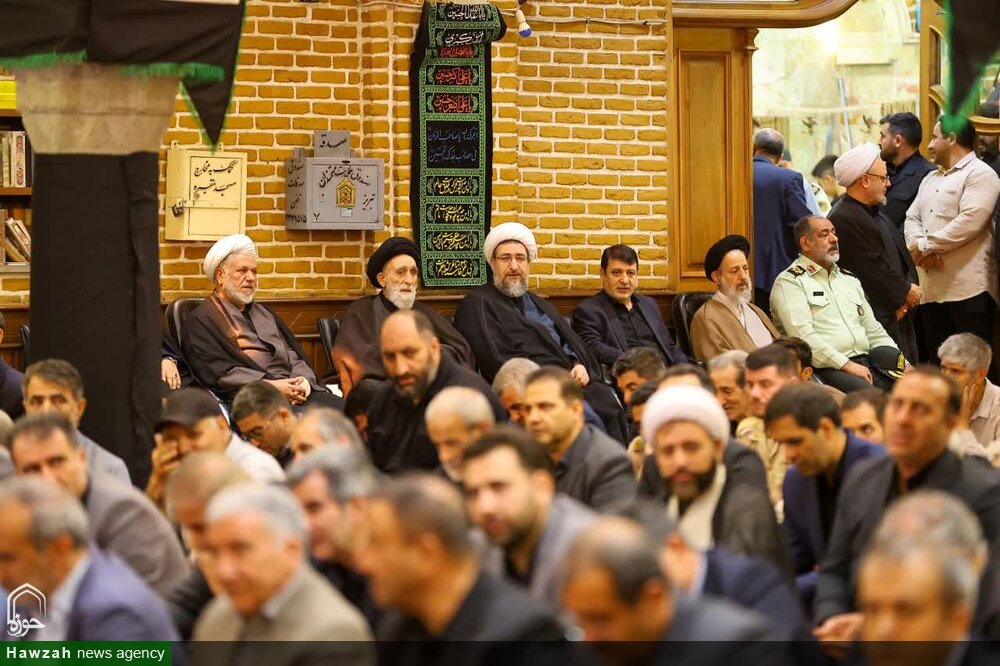 تصاویر / مراسم گرامیداشت شهدای هفت تیر در مسجد مقبره  تبریز