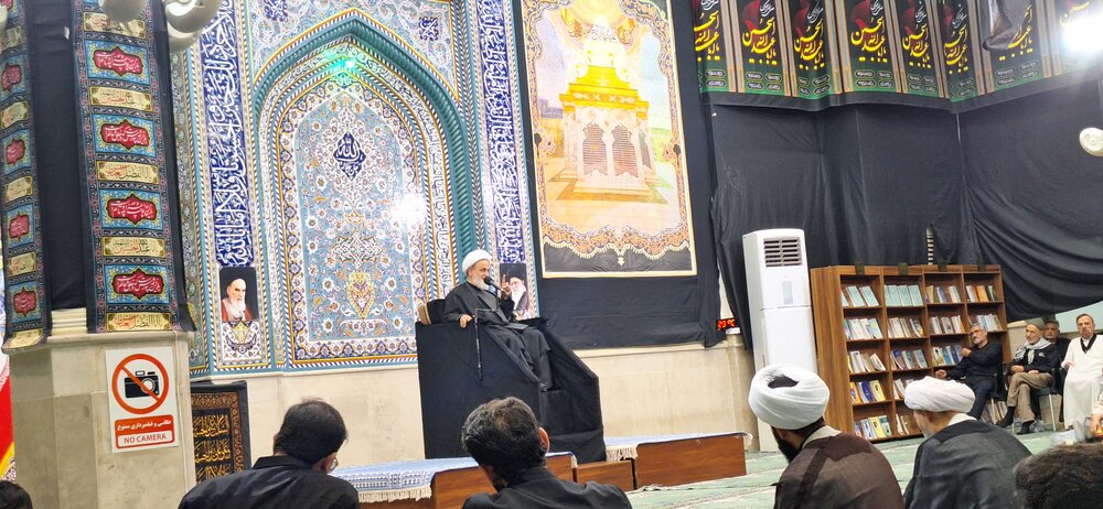 مردم ایران ذلت نمی پذیرند و به عزت ملی حساس‌اند