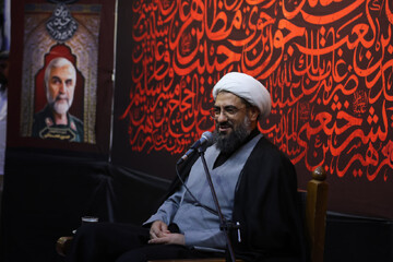 خدای دهه ۶۰، امروز هم مراقب این ملت است