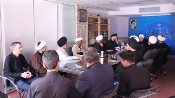 وظیفه روحانیت یاری امام خامنه‌ای از طریق جهاد تبیین است