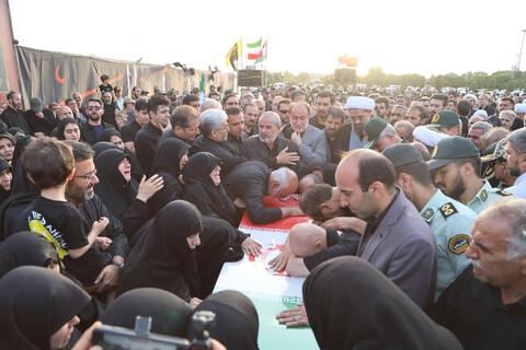 تصاویر /  استقبال از پیکر مطهر سپهبد شهید علی شادمانی در همدان