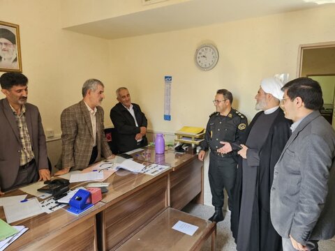 حوزه / دیدار امام جمعه شهرستان بویین زهرا با مسئولین دستگاه قضایی بویین زهرا
