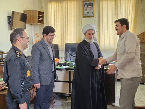 حوزه / دیدار امام جمعه شهرستان بویین زهرا با مسئولین دستگاه قضایی بویین زهرا